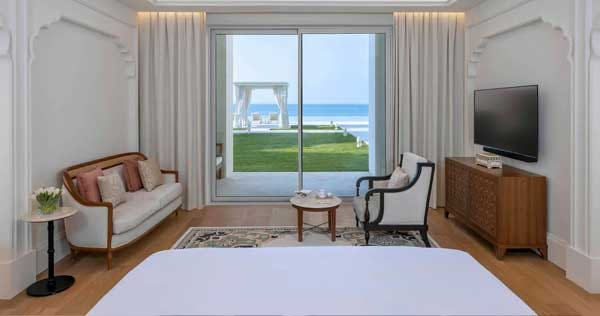 chedi-grand-beach-room-the-chedi-katara-hotel_12175