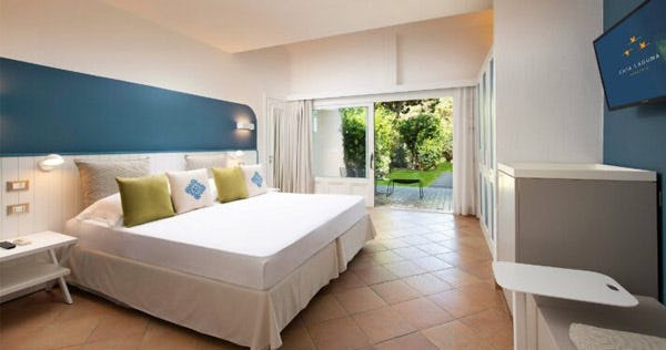 chia-laguna-resort-hotel-village-italy-double-pool-room_12207