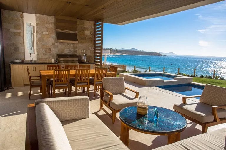 Four Bedroom Oceanfront Villa with Pool