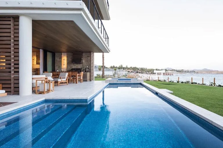 Three Bedroom Oceanfront Villa with Pool