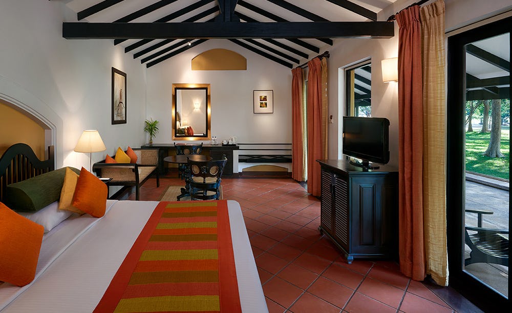 cinnamon-lodge-habarana-sri-lanka-superior-lake-view_13505