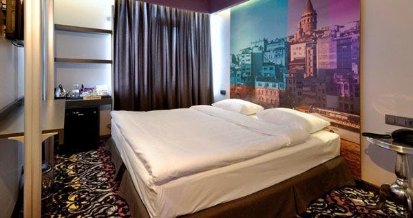 city-by-molton-hotel-superior-room_8179