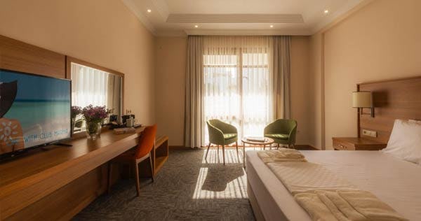 club-marma-hotel-standard-room-01_11251