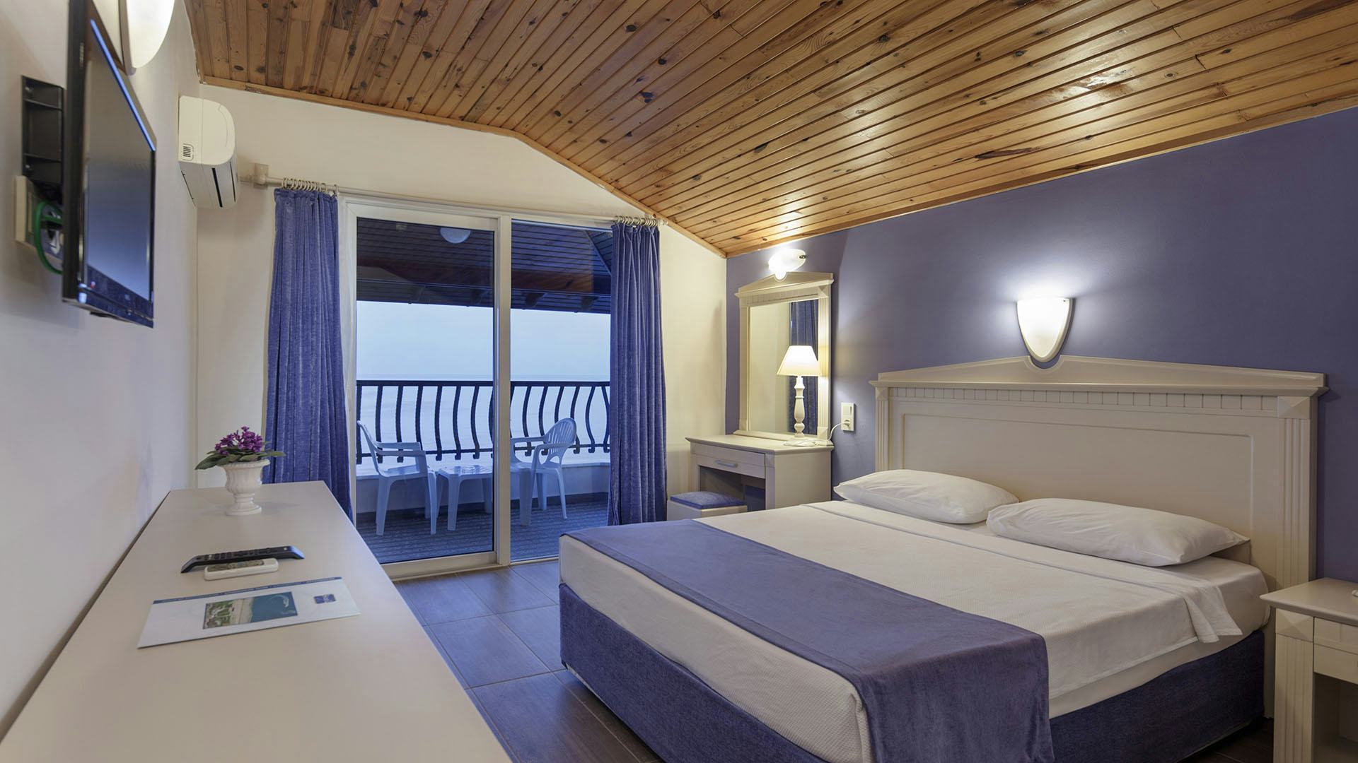 club-turtas-beach-hotel-single-room_11218