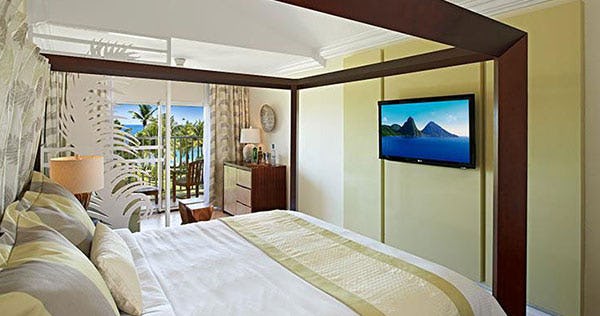 coconut-bay-beach-resort-and-spa-st-lucia-harmony-concierge-junior-suite-ocean-view_4821