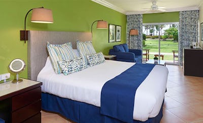 HARMONY JR SUITE TROPICAL VIEW – KING