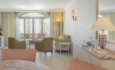 2 Bedroom Family Suite Pool View