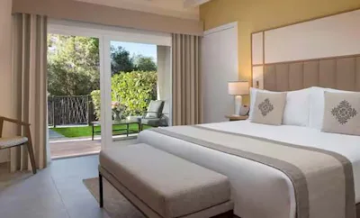 KING ACCESSIBLE OASI DELUXE ROOM