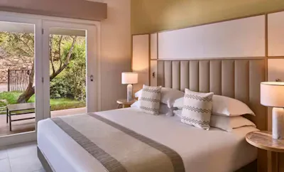 KING OASI TWO BEDROOM SUITE