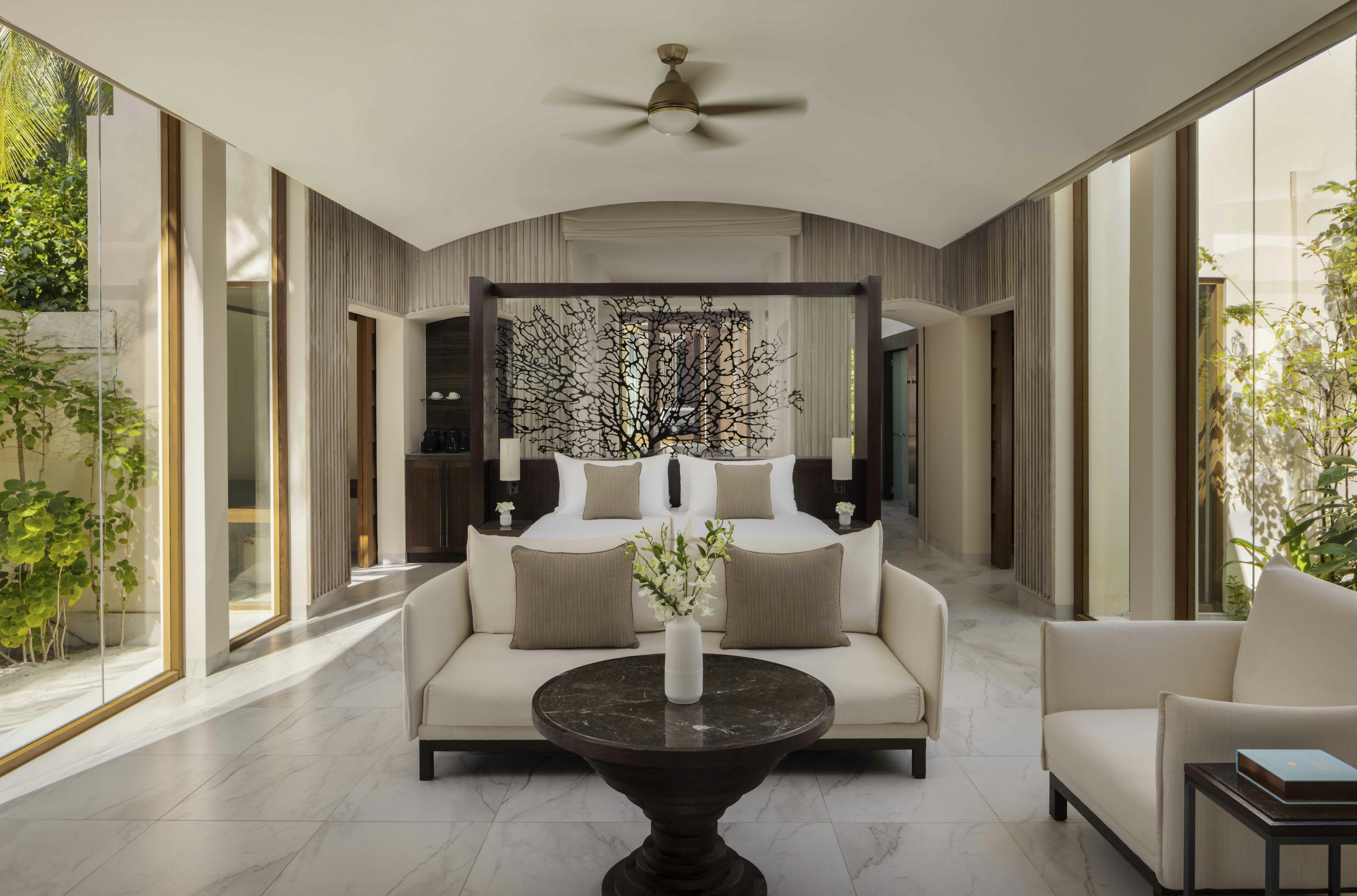 Deluxe Beach Villa with Pool