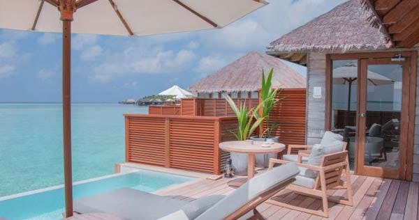 conrad-maldives-rangali-island-deluxe-water-villa-with-pool-02_134
