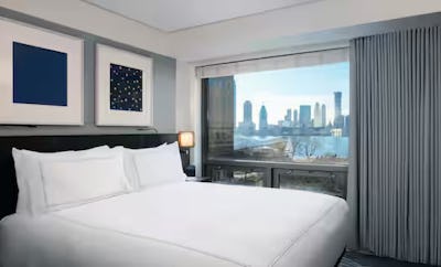 Hudson River View Suite with One King Bed