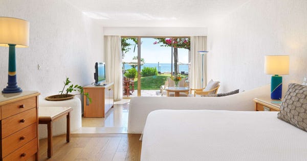 Executive Beach Suite Sea View