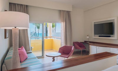 JUNIOR SUITE OCEAN FRONT