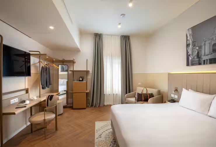 Superior King Room with Chair Bed