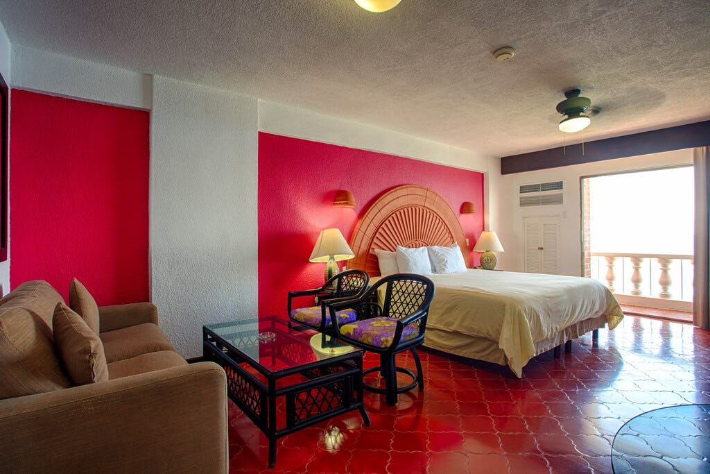 costa-sur-resort-and-spa-puerto-vallarta-mexico-ocean-front-studio-01_9252