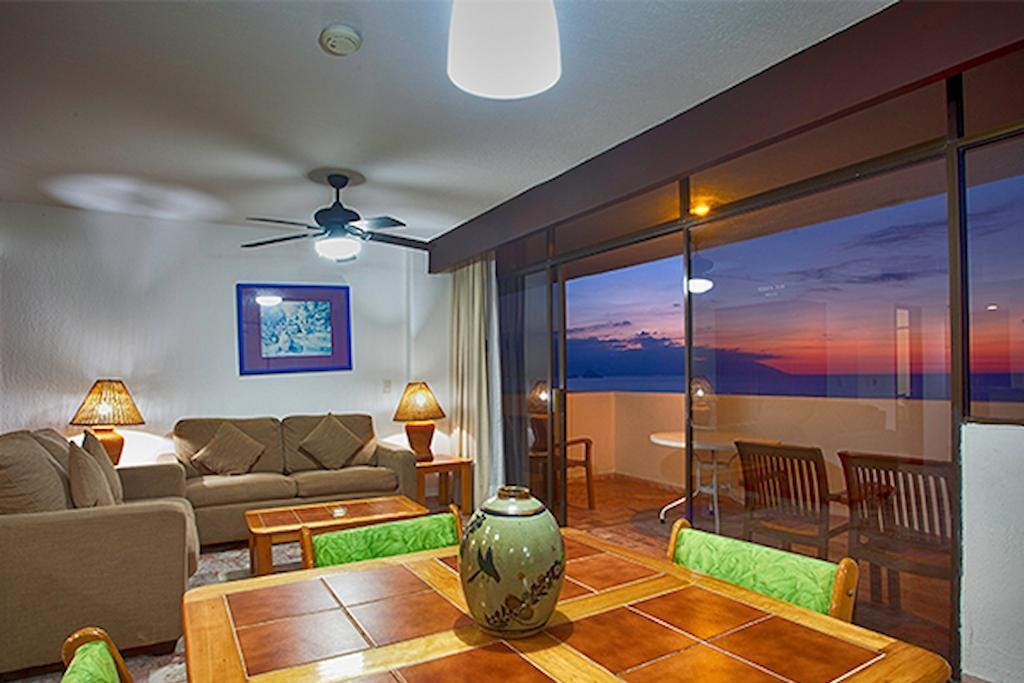 costa-sur-resort-and-spa-puerto-vallarta-mexico-one-bedroom-suite-ocean-front-01_9252