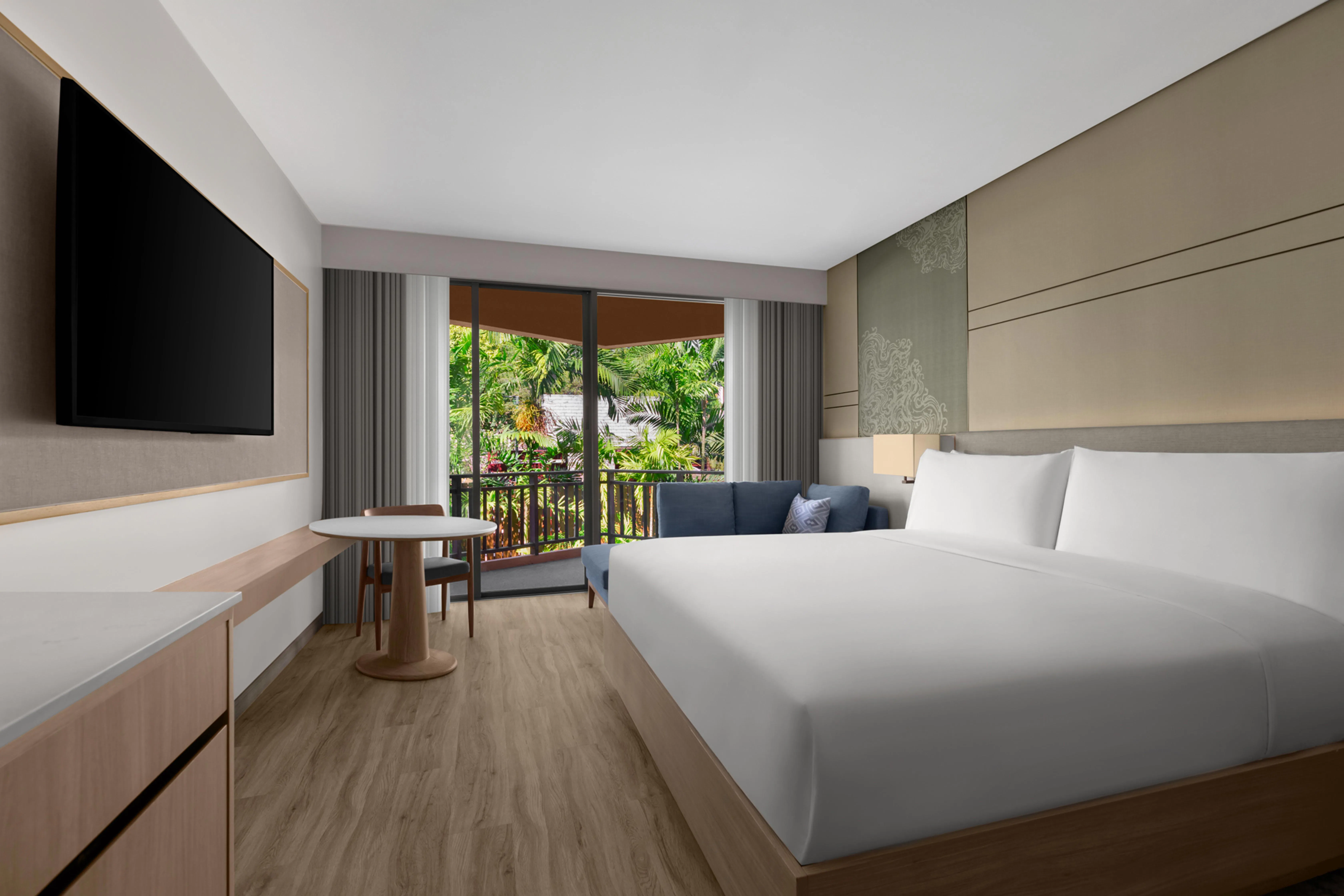 courtyard-by-marriott-phuket-patong-beach-resort-premier-guest-room-1-king-01_172