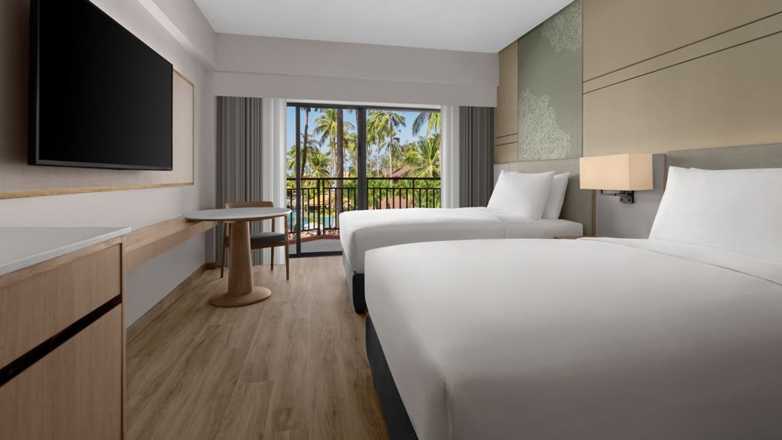 courtyard-phuket-patong-beach-resort-premier-01_1538