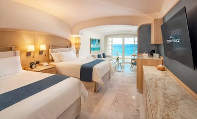 Superior Oceanfront Suite