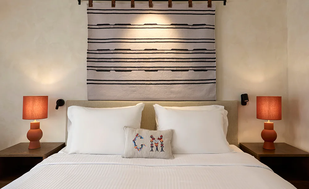 EXCLUSIVE ADULT SEA VIEW SUITES - WITH PREMIUM PERKS