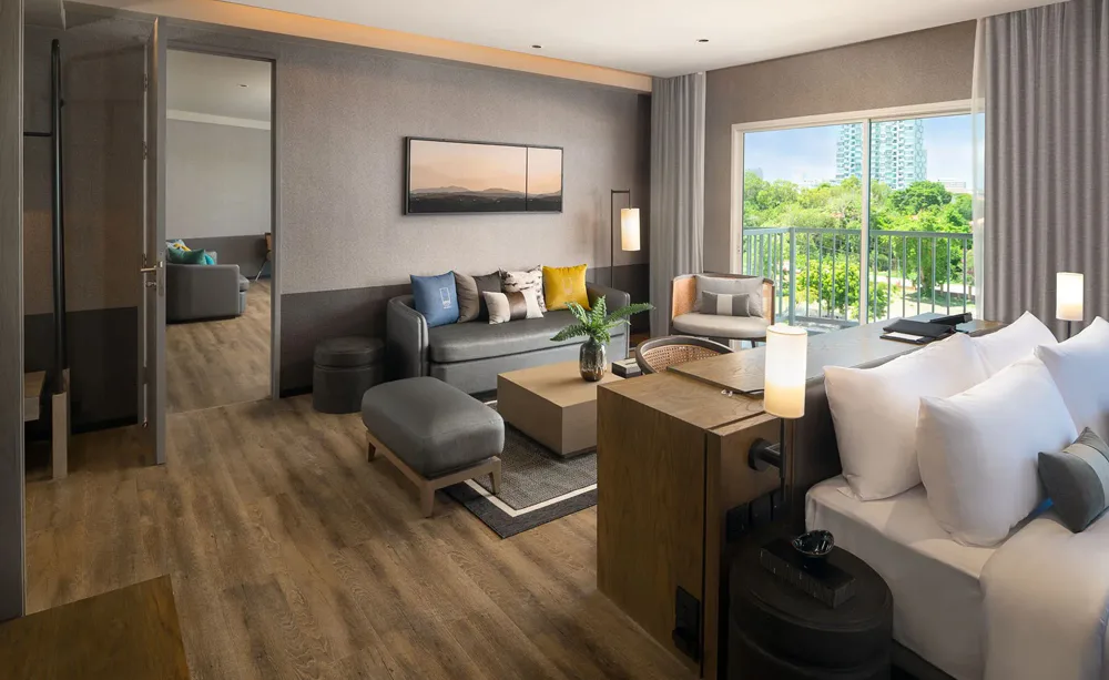cross-pattaya-pratamnak-elite-two-bedroom-ocean-suite-01_11833