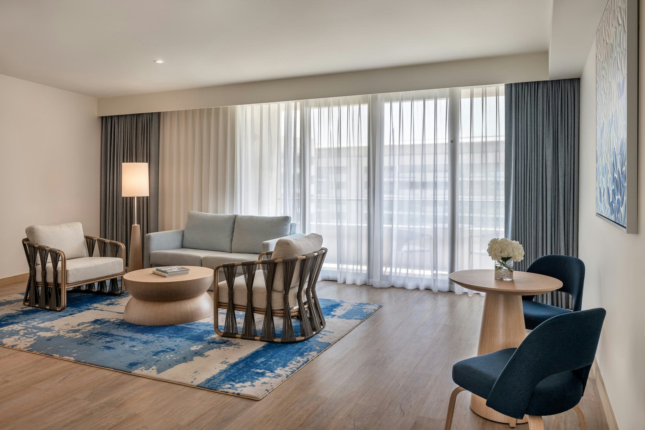 1 Bedroom Suite Plaza View Balcony