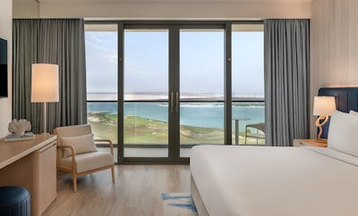 1 Bedroom Suite Sea View Balcony