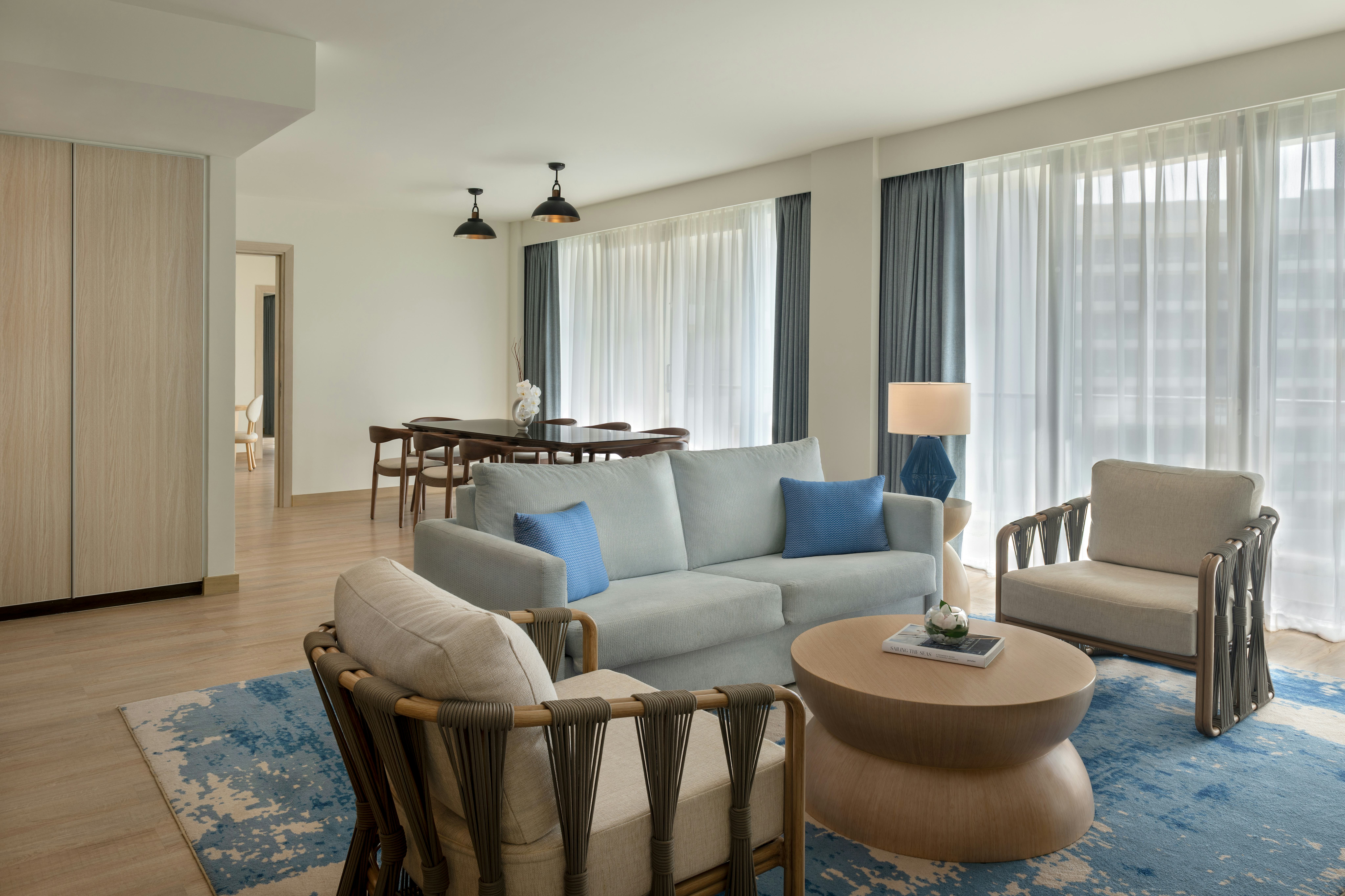 2 Bedroom Suite Sea View Balcony