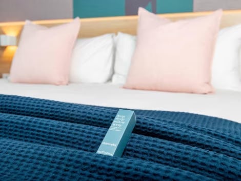 1 King Standard High Floor