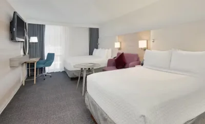 1 King 1 Double Premium City View