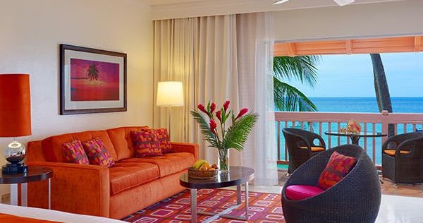 crystal-cove-by-elegant-hotels-junior-suite-ocean-view_2517
