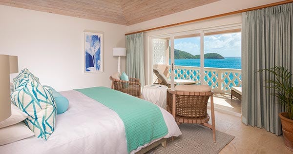 curtain-bluff-one-bedroom-bluff-suite-02_5079