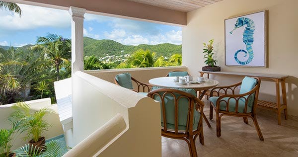 curtain-bluff-one-bedroom-bluff-suite-03_5079