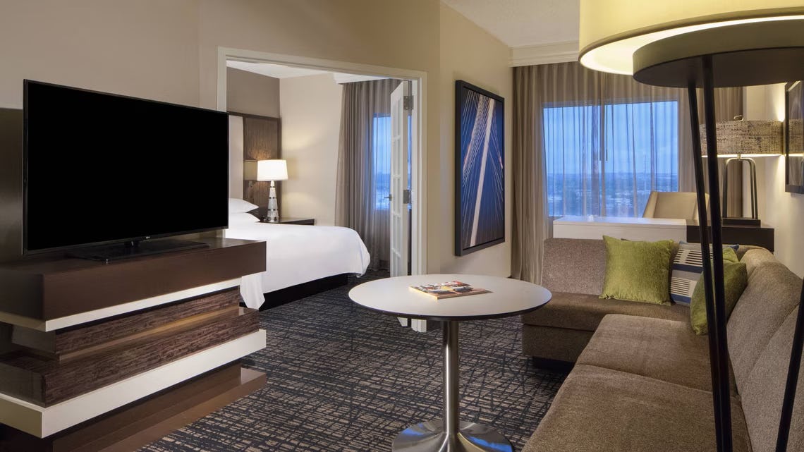 1 Bedroom Suite, King, Sofa bed