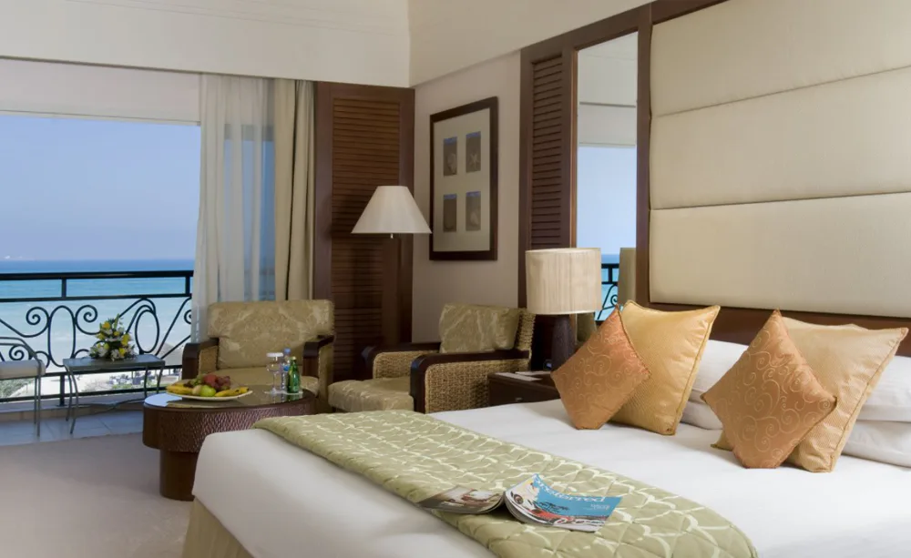 danat-jebel-dhanna-resort-abu-dhabi-executive-grand_2145
