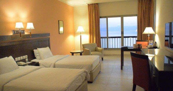 dead-sea-spa-resort-jordan-deluxe-room-sea-view-01_11818