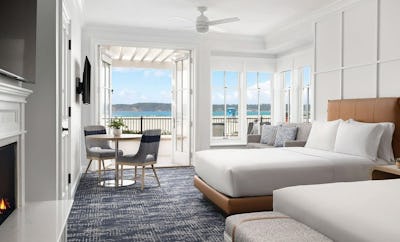 Beachfront Fireside Cottage Room