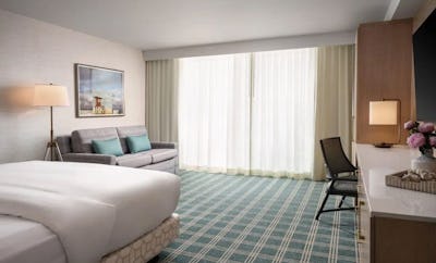 The Views Resort View Room with Ocean Club