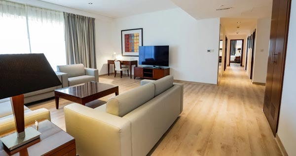 delta-hotels-jumeirah-beach-dubai-4-bedroom-suite-02_3205