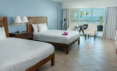 Deluxe Oceanfront Queen Room