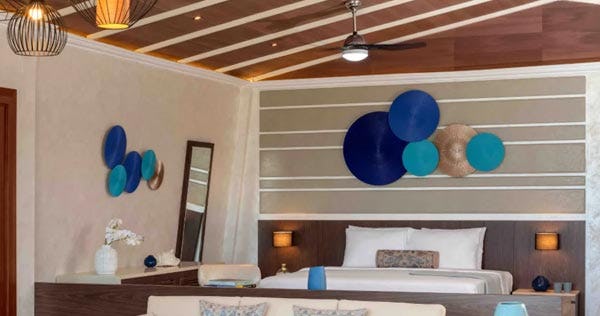 DELUXE OCEAN VIEW SUITE