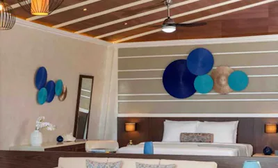 DELUXE OCEAN VIEW SUITE