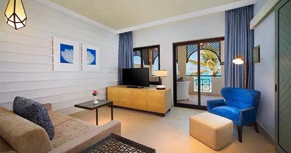 Deluxe Suite Sea Front Villa