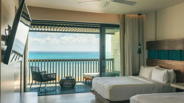 Premium Ocean Front, 2 Queen