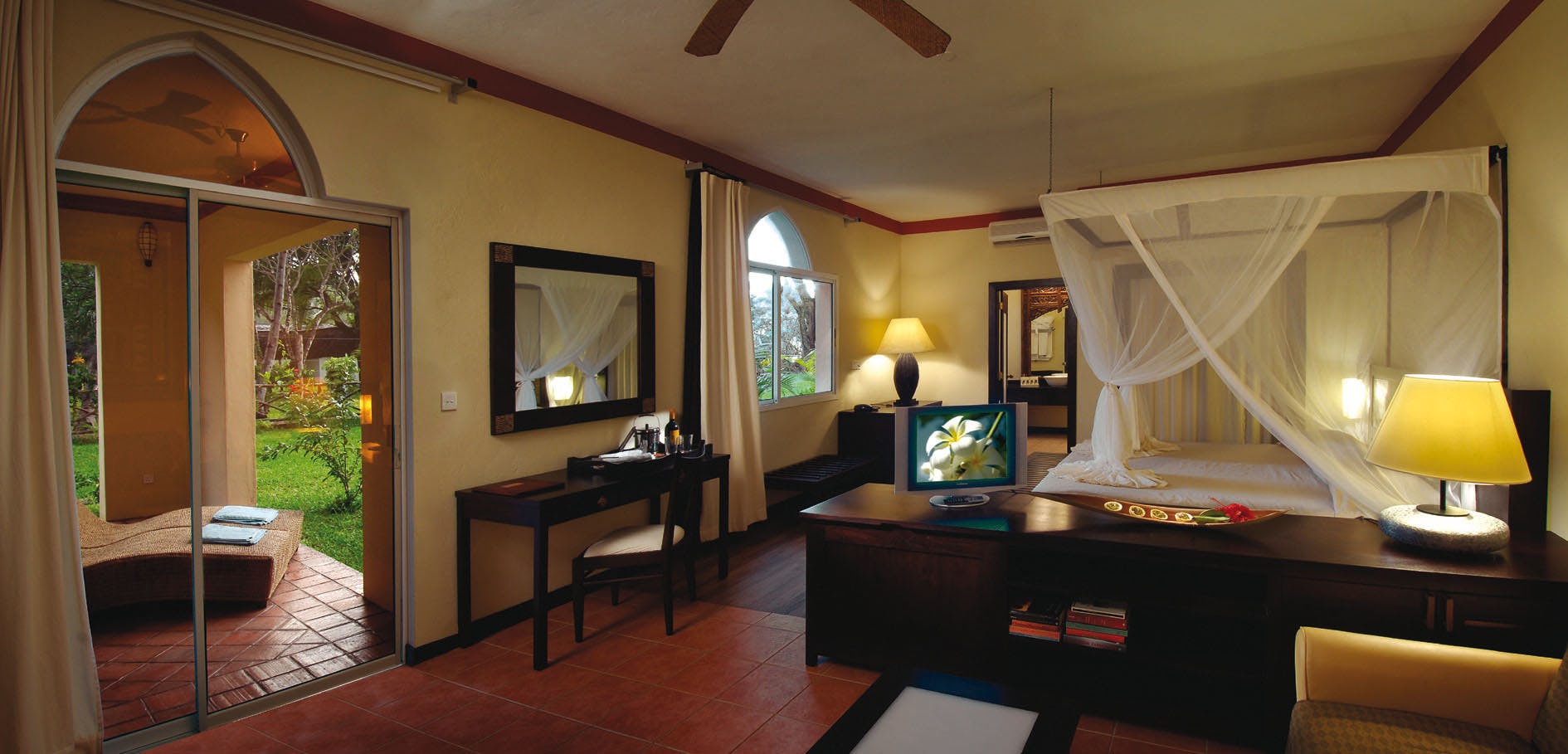 Diamonds Junior Suite with private pool