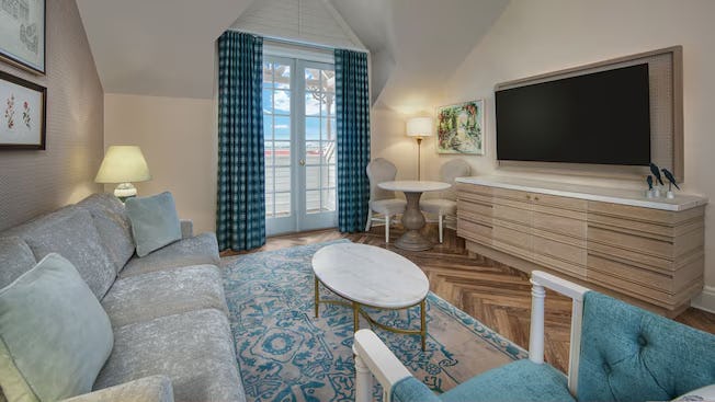 2 Bedroom Suite - Club Level