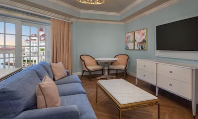 Deluxe Room - Club Level