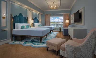 Theme Park View - Club Level