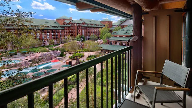 disney-wilderness-lodge-orlando-water-view_755